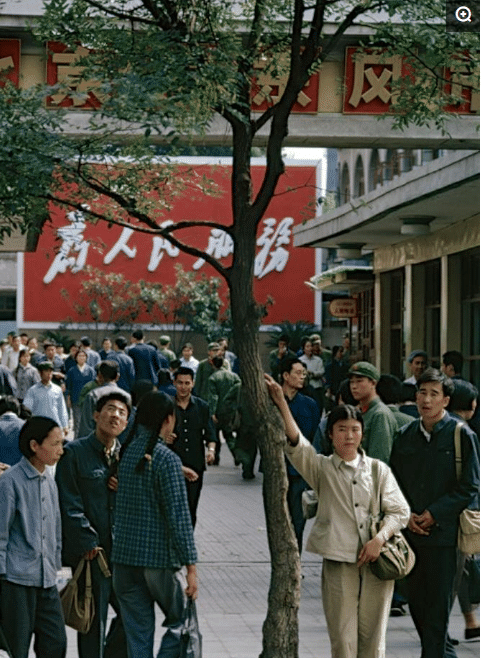 布鲁诺·巴贝|1973年中国真实老照片：当今90后，想象不到的70年生活！