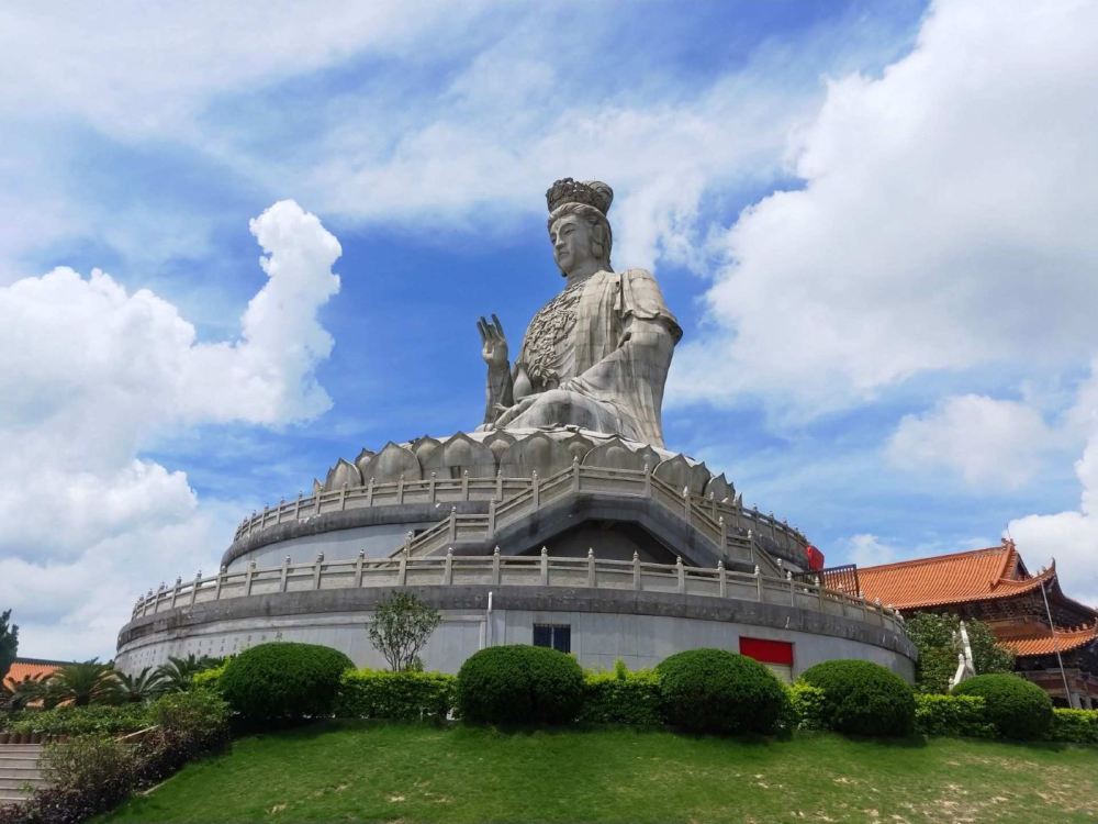 广东观音山花70万,为一副对联征集下联,上联很简单