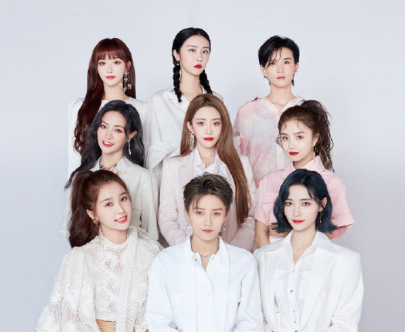 恋情|两大男团爱豆恋情相继曝光，喻言成立工作室，三大限定团怎么了？