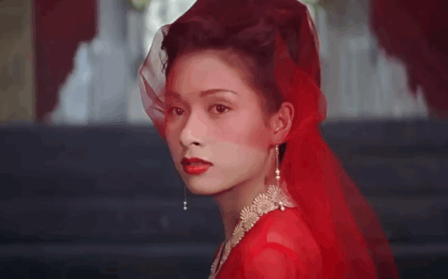 还记得最美亚姐杨恭如吗?她46岁长这样?