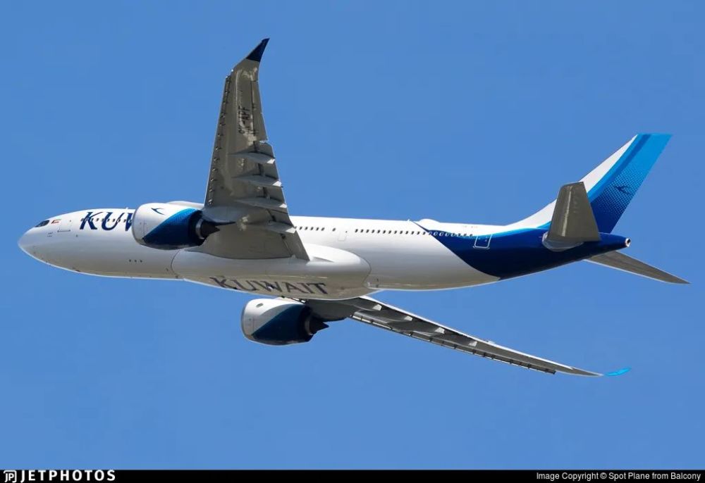 上周四(10月29日),两架新型的a330-800客机从图卢兹飞抵科威特,又一种