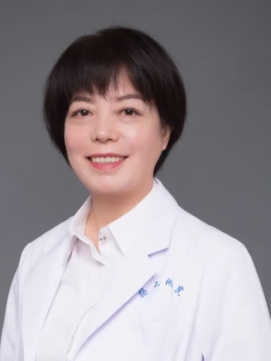 名医风采陈菊萍让病人焦虑地来开心地回