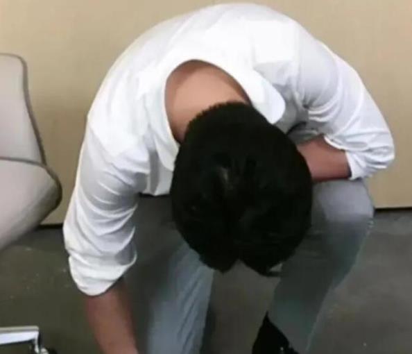 辛巴直播18亿下跪赶超薇娅李佳琦极致成功者愿付非凡代价