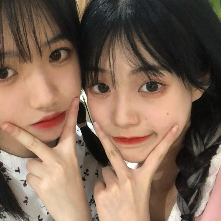 闺蜜头像红酒白酒葡萄酒祝我们友谊天长地久