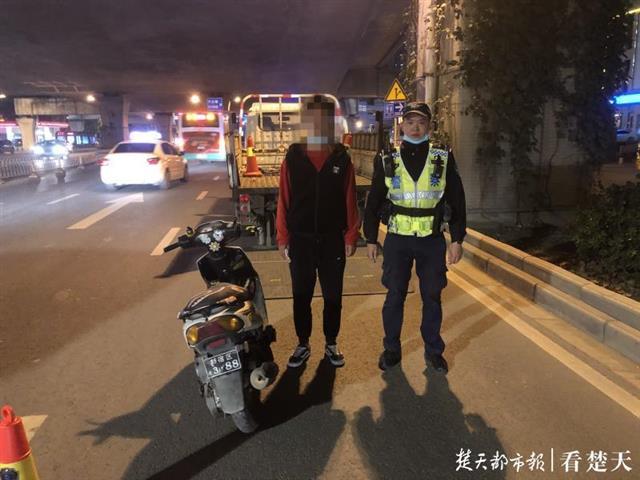 【资讯】 零容忍！武汉交警一夜查获58名酒司机交警开展夜查酒驾,交警查获百吨王,对什么零容忍,吊销驾照找交警大队长,零容忍坚持