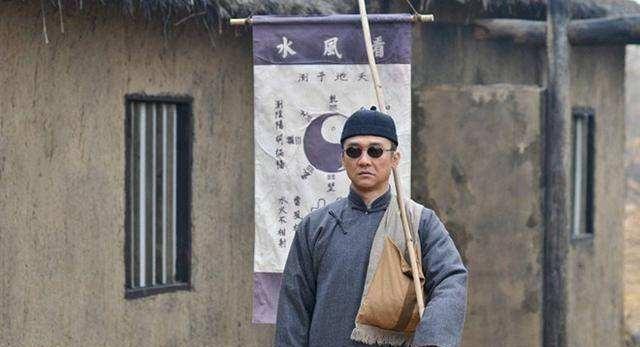 大师给乾隆算命,能活到80岁,大清800年国运,乾隆大怒:斩