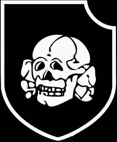 骷髅师在巅峰时期有4万多人,军官占了6500多人,他们都是狂热的纳粹