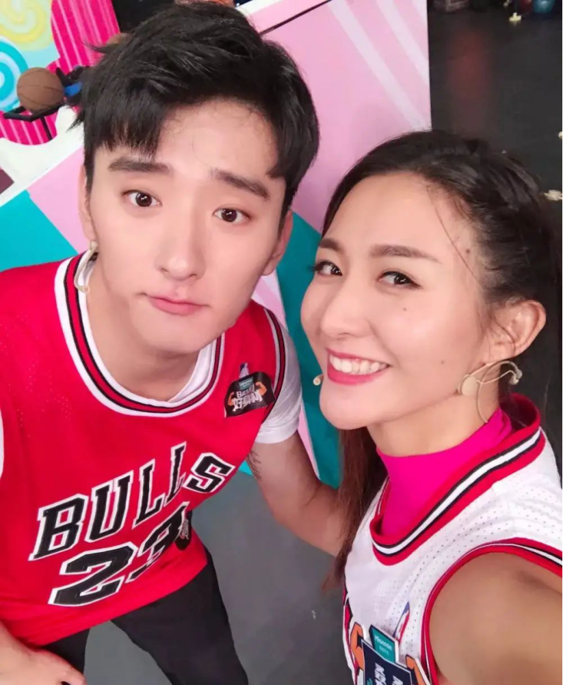 从素人蜕变知名百万健身博主,实现人生逆袭,她是怎么做到的?