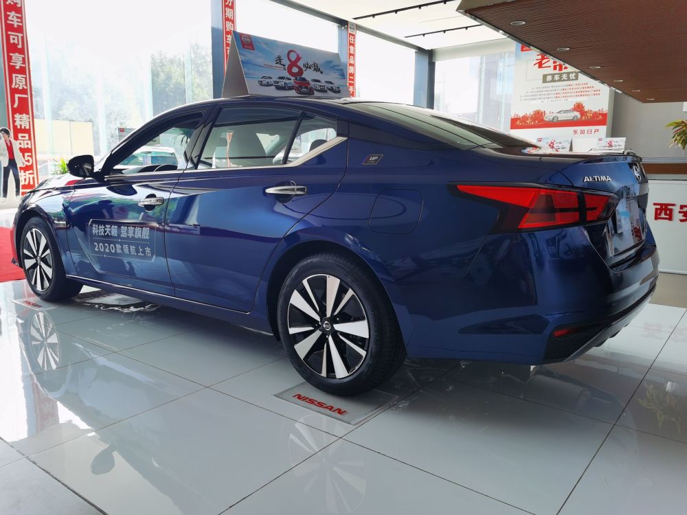 日系中级轿车谁的性价比更高!看看全新上市的2021款东风日产天籁