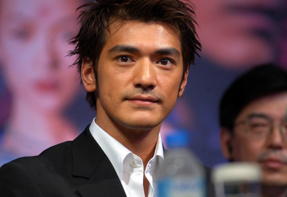 一代男神金城武初恋曝光!52岁林叶亭貌似徐若瑄,苍井空合体