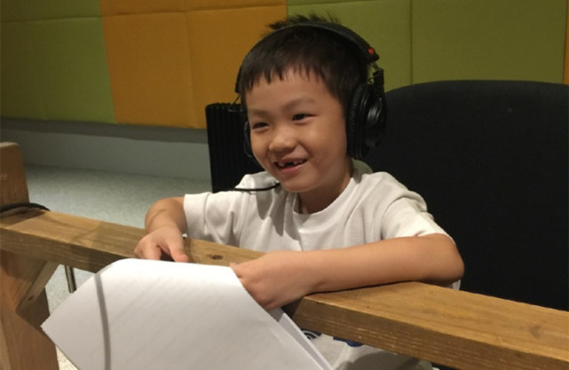 王宝强的儿子王子豪,本来是人生赢家,却因颜值太高被怀疑身份