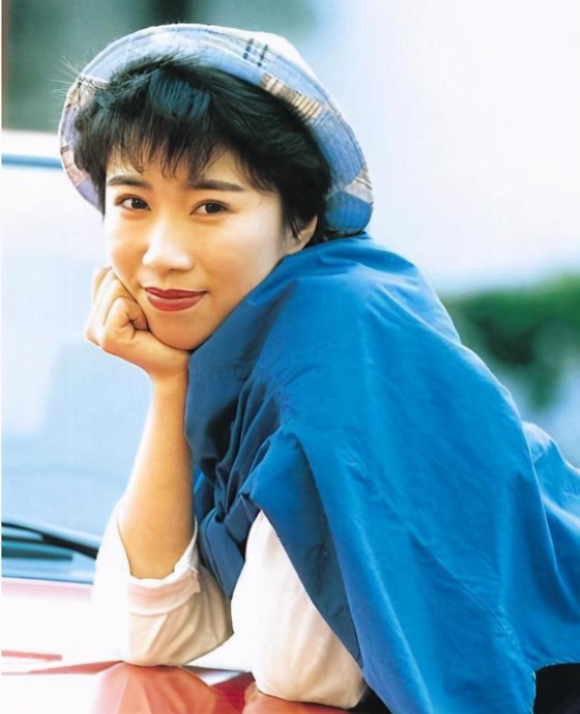 曾因雨蝶爆红却在巅峰期隐退的李翊君如今演唱会门票一抢而空