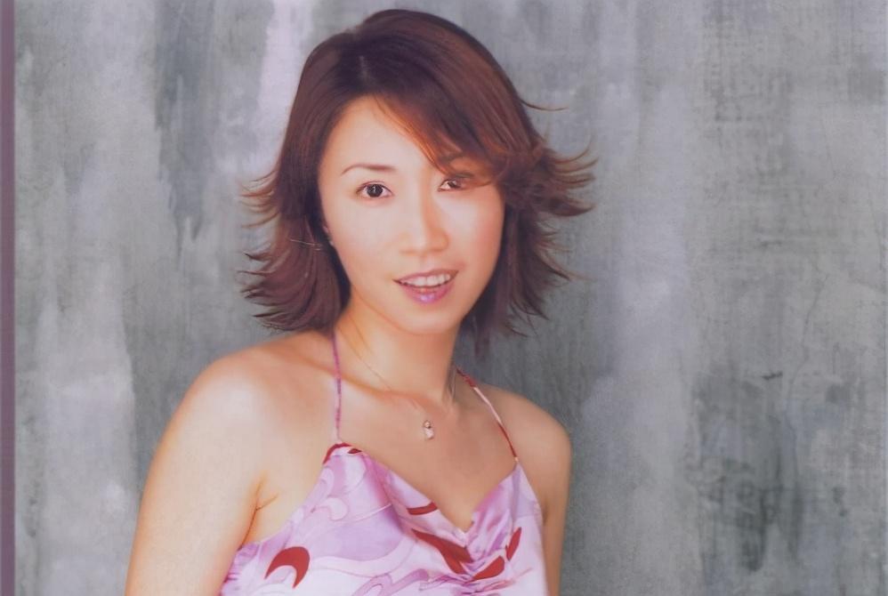 曾因雨蝶爆红却在巅峰期隐退的李翊君如今演唱会门票一抢而空