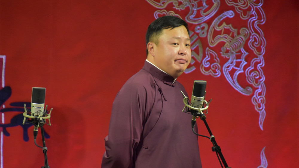 阎鹤祥讲述搞笑趣事,细细品味满含辛酸,只盼守得云开见月明