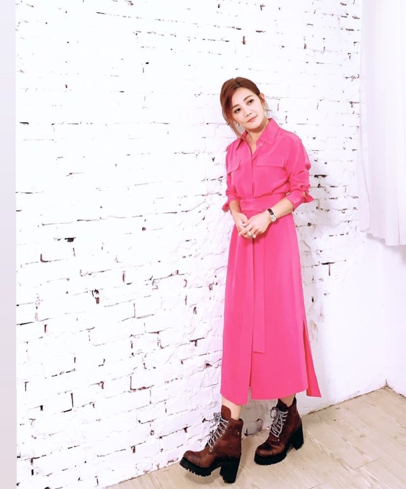 梁静茹离婚后恋上了总裁与大14岁男友亲密同框甜蜜宛如初恋