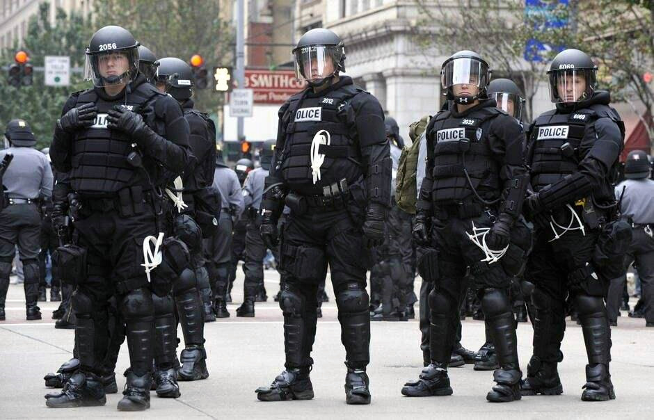 这是要乱了吗?美国波特兰市出动国民警卫队逮捕9人