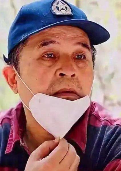 61岁毕福剑近照曝光写7字暗示将重回央视却遭网友质疑炒作