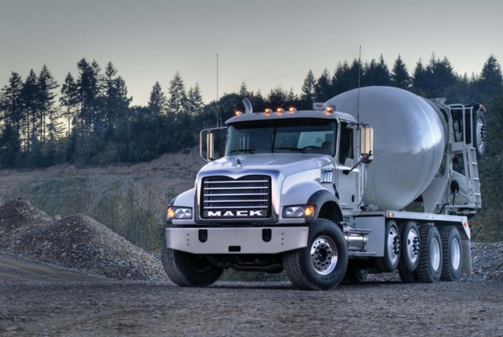 马克granite重型工程车像花岗岩一样坚硬的美式长头卡车