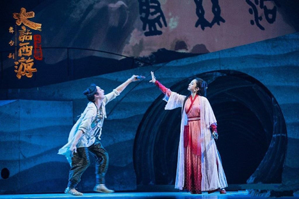 董璇|高云翔带女儿现身董璇亲子餐厅，剃寸头似老了十岁，被顾客误认是餐厅经理