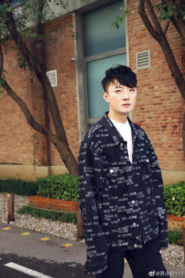 董璇|高云翔带女儿现身董璇亲子餐厅，剃寸头似老了十岁，被顾客误认是餐厅经理