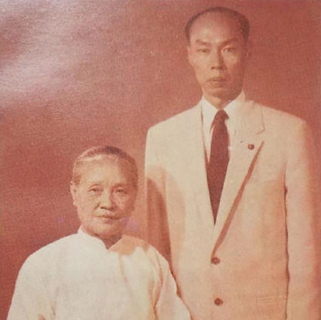 郑午楼:80年代坐拥337亿,身在异乡也要为祖国捐款捐粮