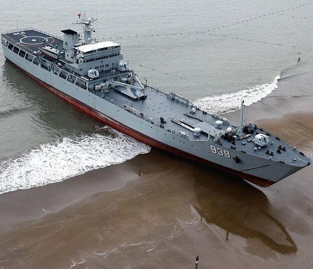 24年的变化有多大1996年和2020年中国海军登陆舰对比