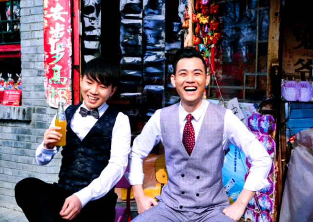 王声打了卢鑫师傅郑宏伟,玉浩就去挠苗阜