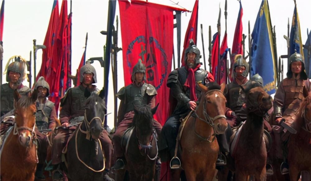 将军出征前不停问国君要赏,儿子劝他收敛些,将军:我是在保你命