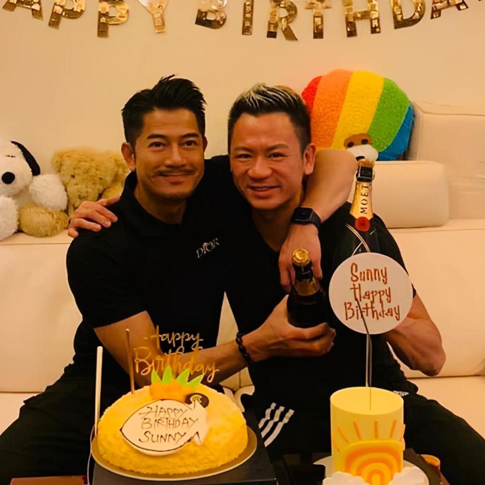 59岁小美和郭富城参加趴体近照冻龄辅佐天王三十多年至今单身