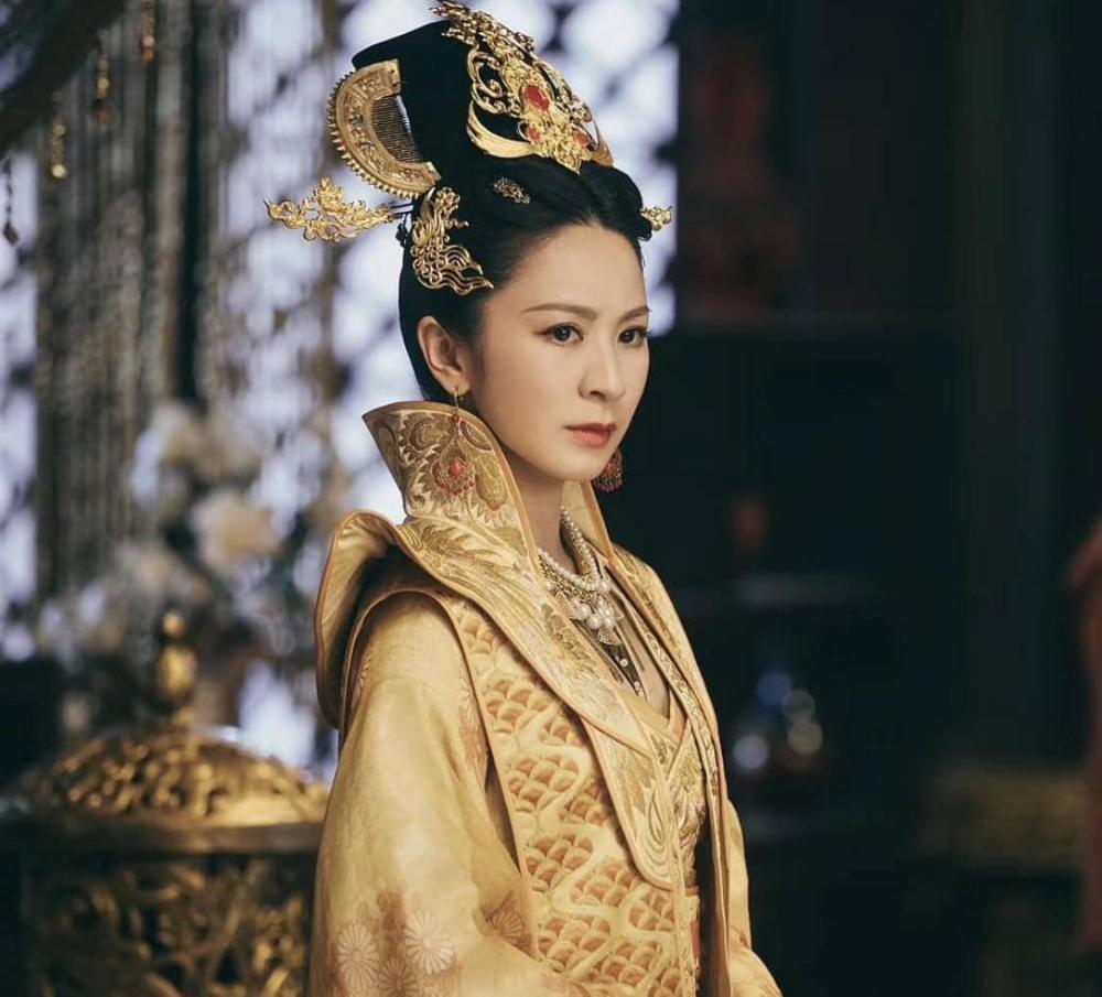 马国明同期艺人李焯宁对感情放弃生日不敢庆祝被网友称冻龄