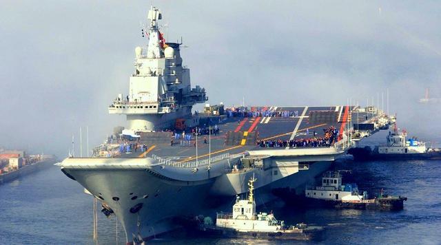 从以上的数据中我们不难看出,901型综合补给舰虽然吨位和辽宁舰的吨位