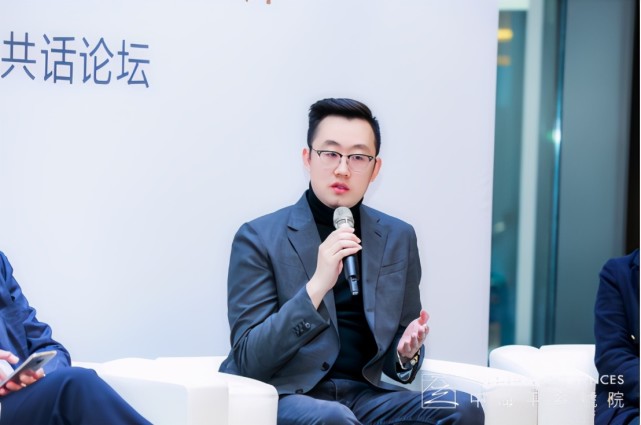 北青网记者对中海地产北京公司精装设计总监刘屾,中海地产北京公司