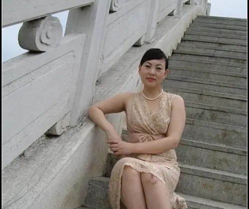 一个单身的50岁女人怎么才能不孤独