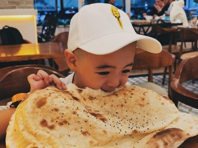 陈天雨在现实生活中是一个很不错的小男孩,如今他现在已经六岁了,为了