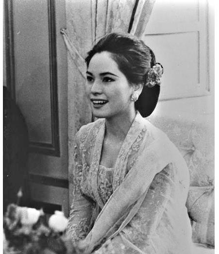 印尼总统苏加诺妻子惊艳旧照曝光,网友她真不像日本人|黛薇夫人|拉