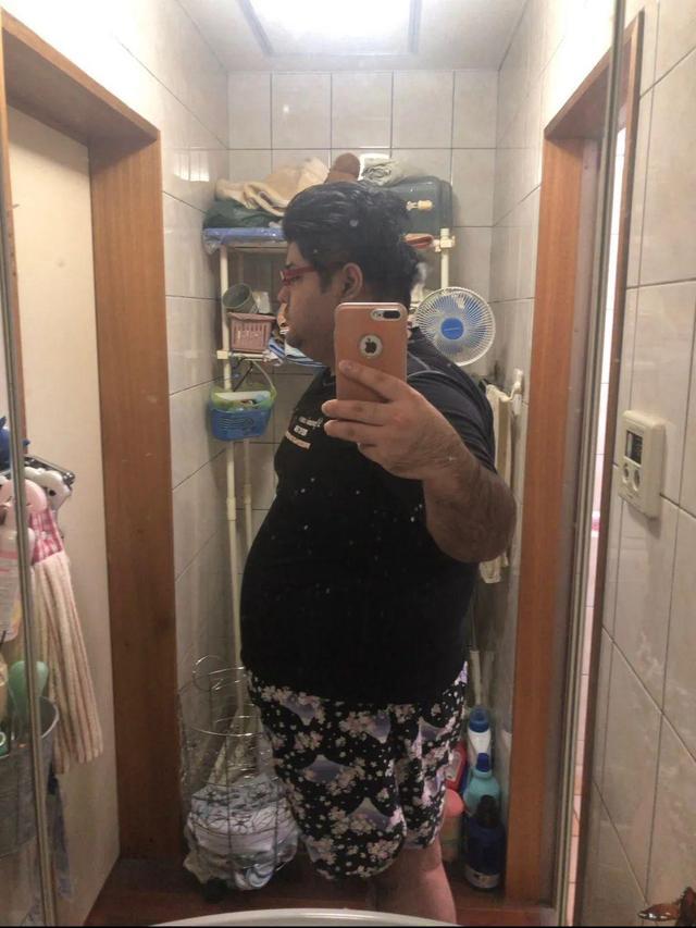 日本小伙11个月减掉73kg,油腻宅男变身"小鲜肉",减肥堪比整容