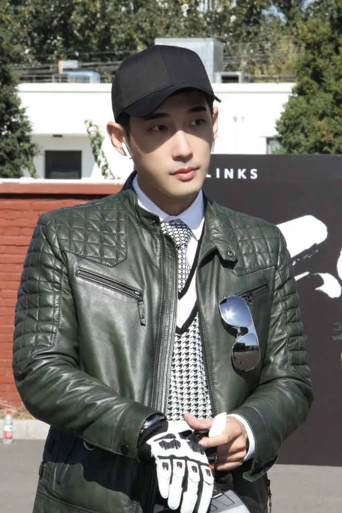 专访陈牧扬:《越过山丘》