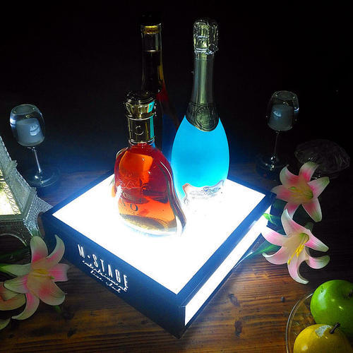 "ktv公主"花费12万狂喷上百瓶香槟,却称自己没钱付账!_腾讯新闻