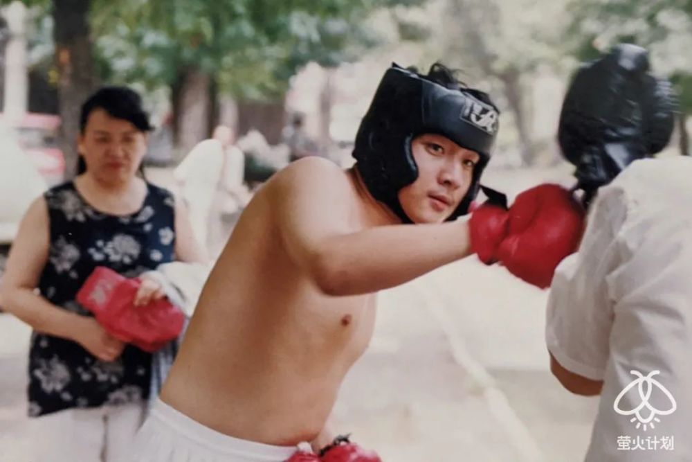 汪强的拳法有了长进,汪宝柱拉儿子到大街上练拳