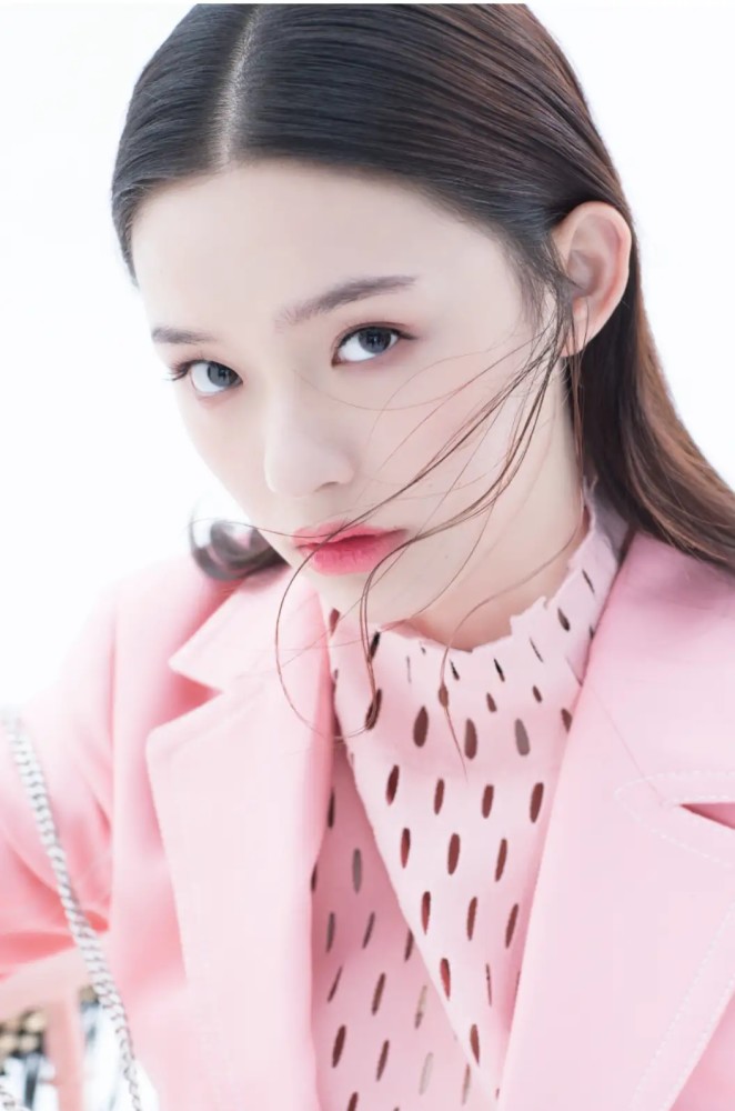 林允笑起来真好看漂亮极了