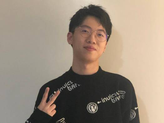 原lgd辅助pyl退役之后转型解说被调侃为死神猫皇为何成为香饽饽