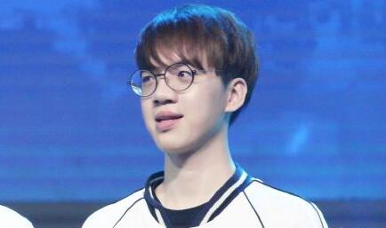 原lgd辅助pyl退役之后转型解说被调侃为死神猫皇为何成为香饽饽