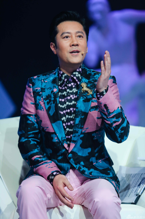 一辈子只唱红两首歌,却点评刘德华唱功不行,网友:这是谁给的勇气?