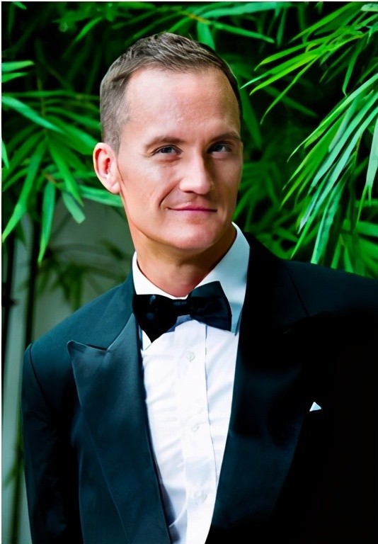 tvb中经常出现的四位"绿叶"老外,你觉得演技最好的是哪个?