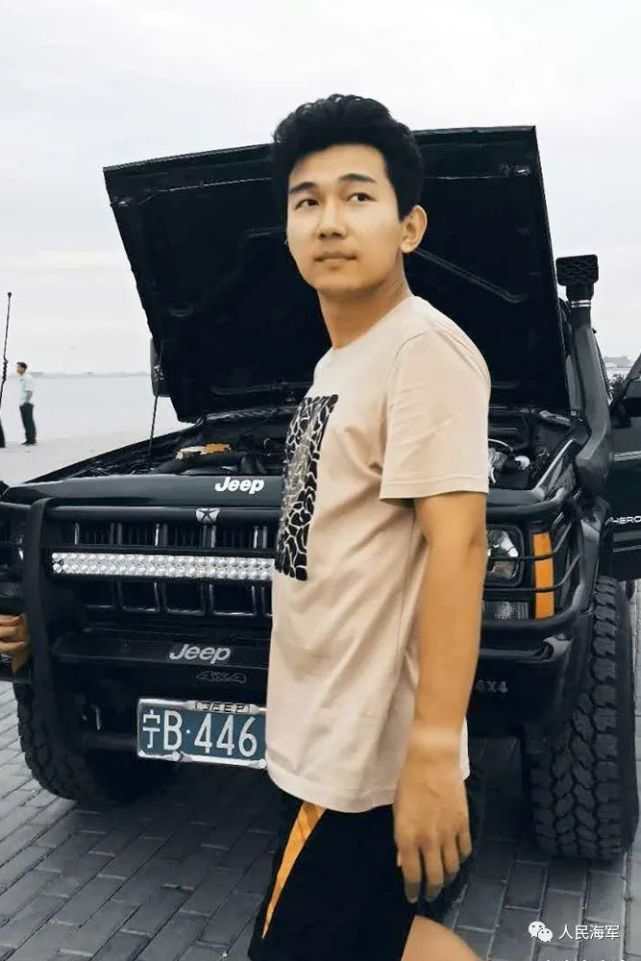 杜国豪(清华大学)他们这样说经过这段时间的新兵训练还要有过硬的