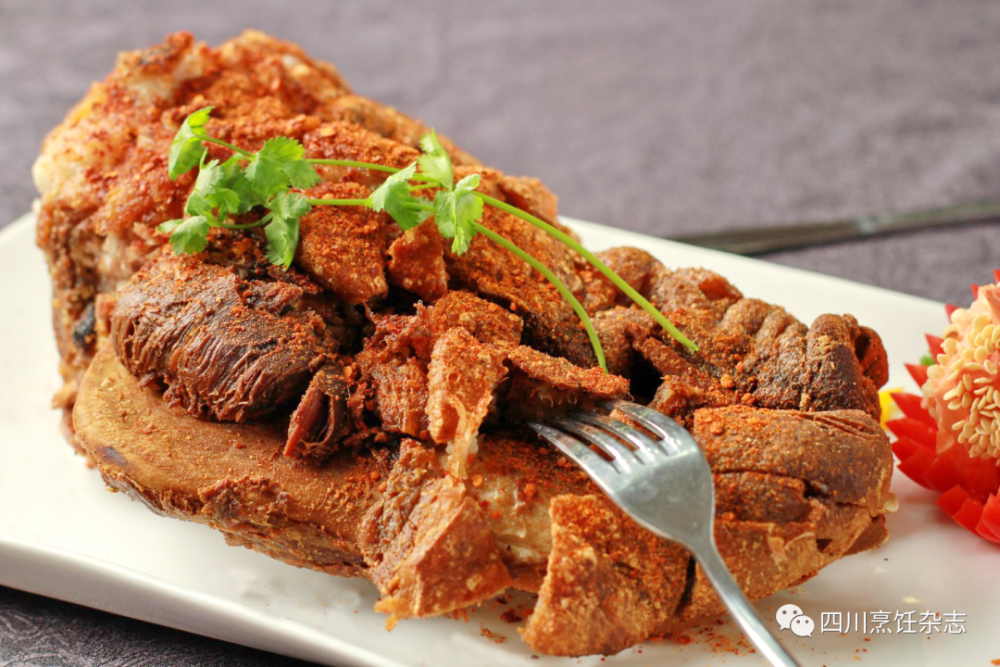 青椒豬腳糖熬肉椒鹽牛膀過火牛肉串鐵板牛脊髓家常菜館的特色菜10例