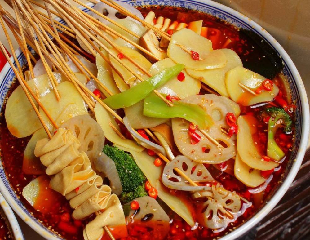 家庭版"串串香"做法简单,做多少都不够吃