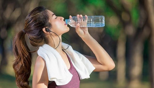 跑步后喝水真的等于白跑吗?