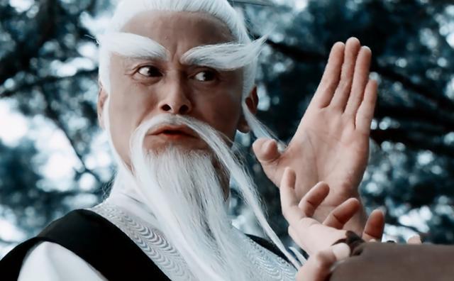 白眉大侠日月老人的武功造诣比肩武圣说说青出于蓝的房书平