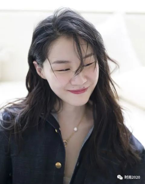 这个自信又爱笑的女生金靖真的很美